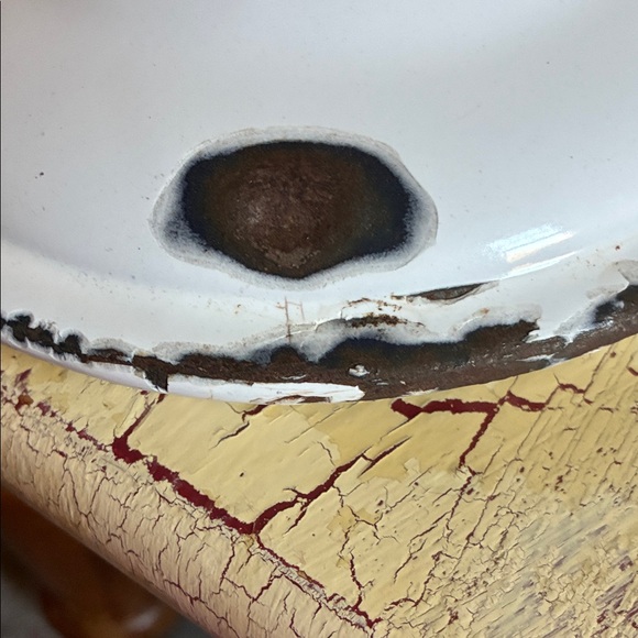 Vintage White Enamel Kettle with Black Handle - Picture 5 of 16